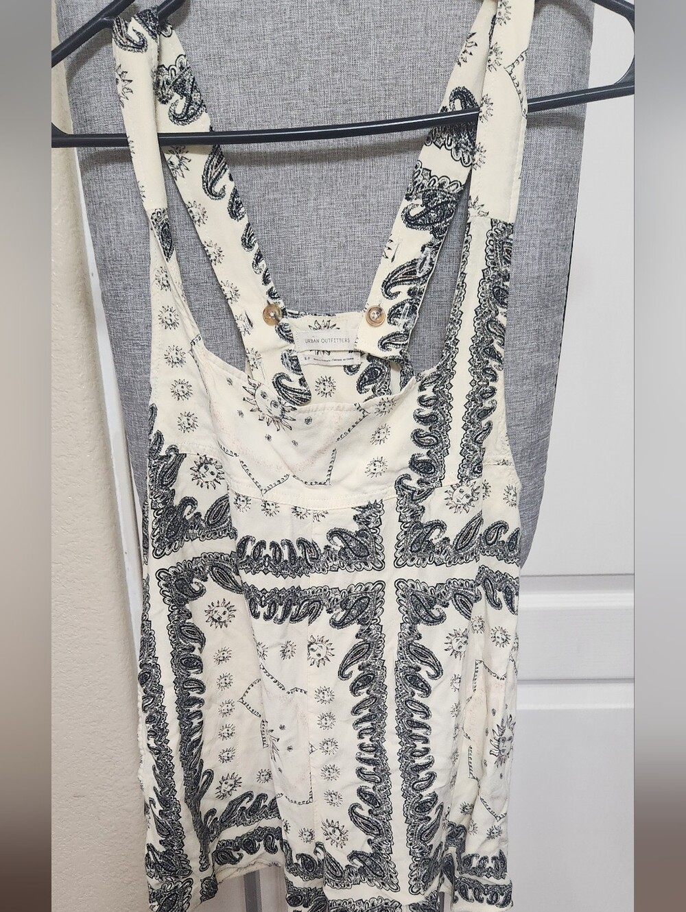 Urban Outfitter Pocket Posey Off White & Black Romper Size Small - Picture 3 of 8